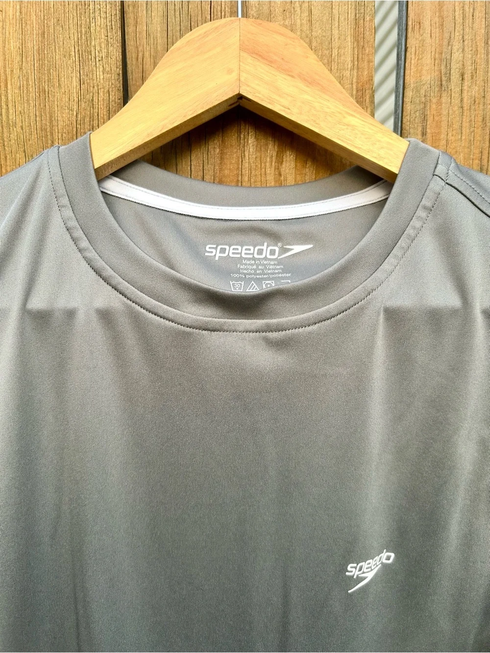Speedo Mens Swim Shirt Gray Athletic Polyester Size Small